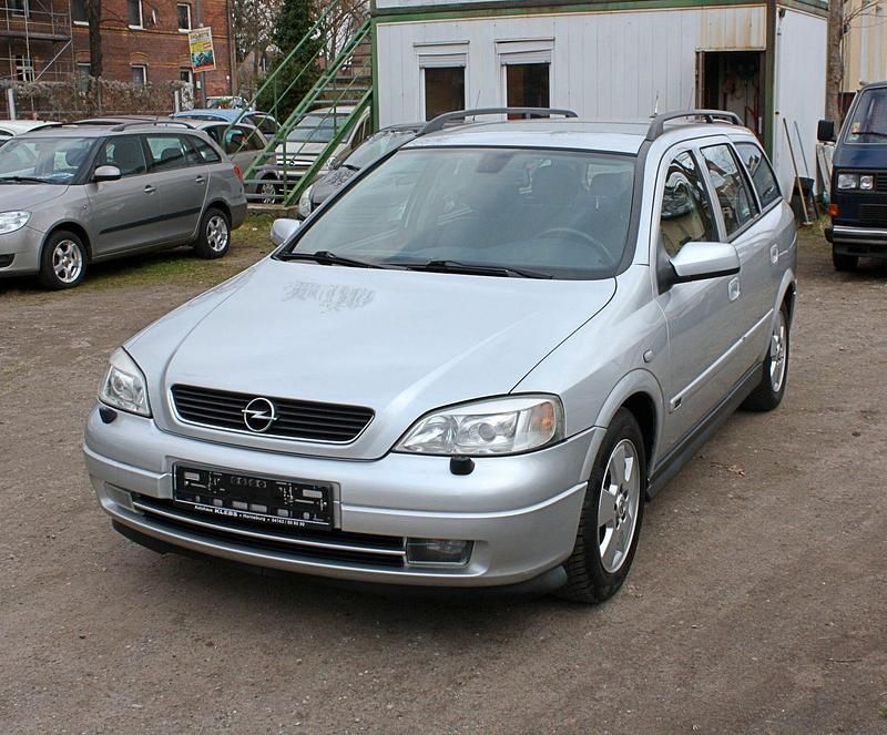 Gebraucht Opel Astra Elegance 125 PS (91 kW) 2003 Silber Kombi