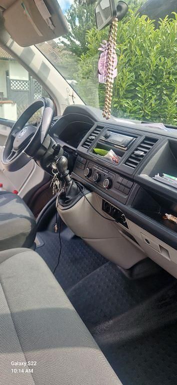 Gebraucht VW Transporter 102 PS (75 kW) 2019 Braun Van