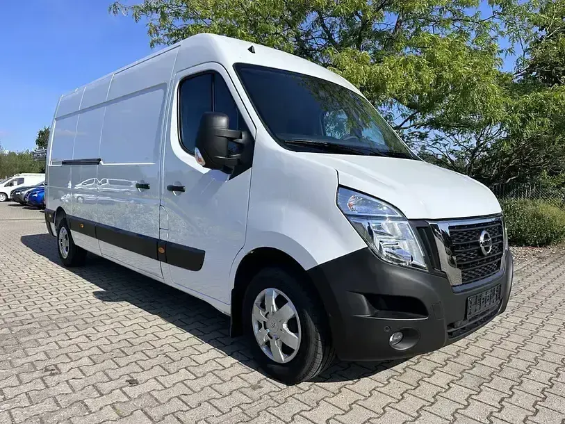 Gebraucht Nissan Interstar Tekna 150 PS (110 kW) 2022 Weiss Van