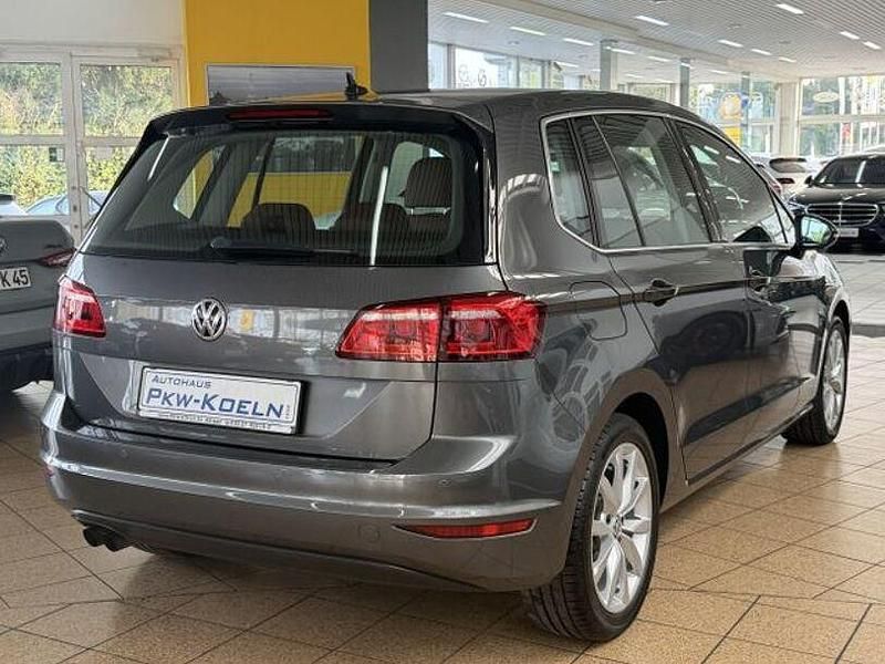 Usado VW Golf VII Highline 150 HP (110 kW) 2017 Andere Sedan