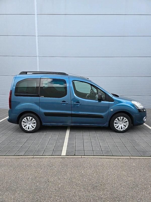 Gebraucht Citroën Berlingo Exclusive 90 PS (66 kW) 2013 Blau Van / Kleinbus