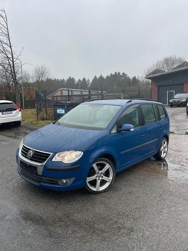 Gebraucht VW Touran 140 PS (102 kW) 2007 Blau Van / Kleinbus