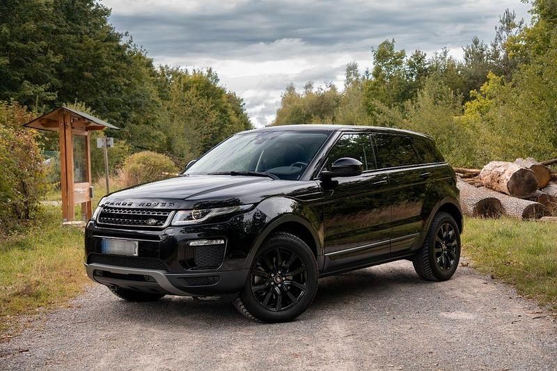 Schwarz Gebraucht 2018 Land Rover Range Rover evoque Black Edition SUV | 27.000 € (Etwas zu teuer) - Bild 1/4