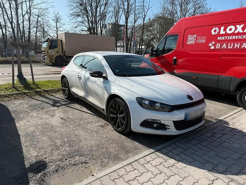 Gebraucht VW Scirocco 122 PS (89 kW) 2009 Weiß Coupé