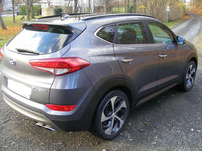 Gebraucht Hyundai Tucson Premium 177 PS (130 kW) 2016 Grau SUV