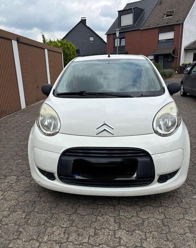 Weiß Gebraucht 2009 Citroën C1 Kleinwagen | 1.250 € (Guter Preis) - Bild 1/4