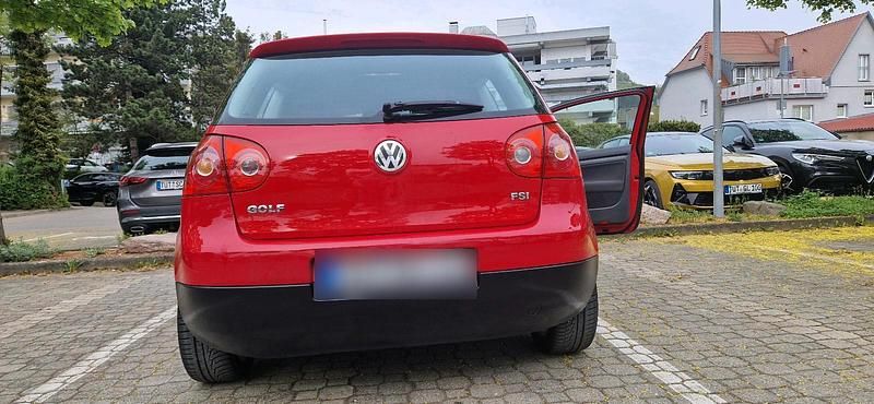 Usata VW Golf 90 CV (66 kW) 2004 Rosso Coupé