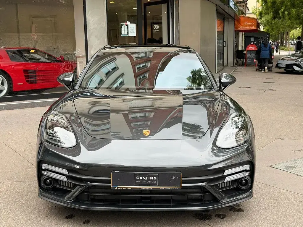 Gebraucht Porsche Panamera Turbo E-Hybrid 680 PS (500 kW) 2023 Schwarz Kleinwagen