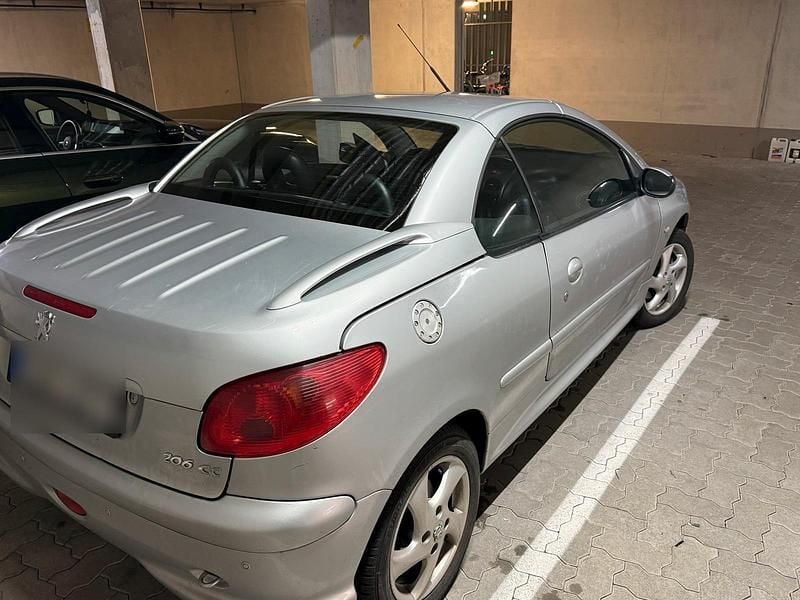 Silber Gebraucht 2004 Peugeot 206 CC Cabrio | 999 € (Superpreis) - Bild 1/4