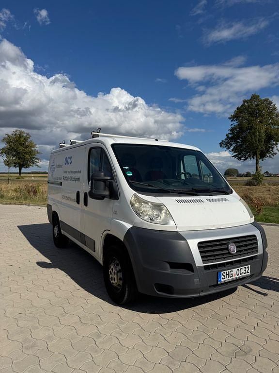 Weiß Gebraucht 2012 Fiat Ducato Van | 8.000 € - Bild 1/4
