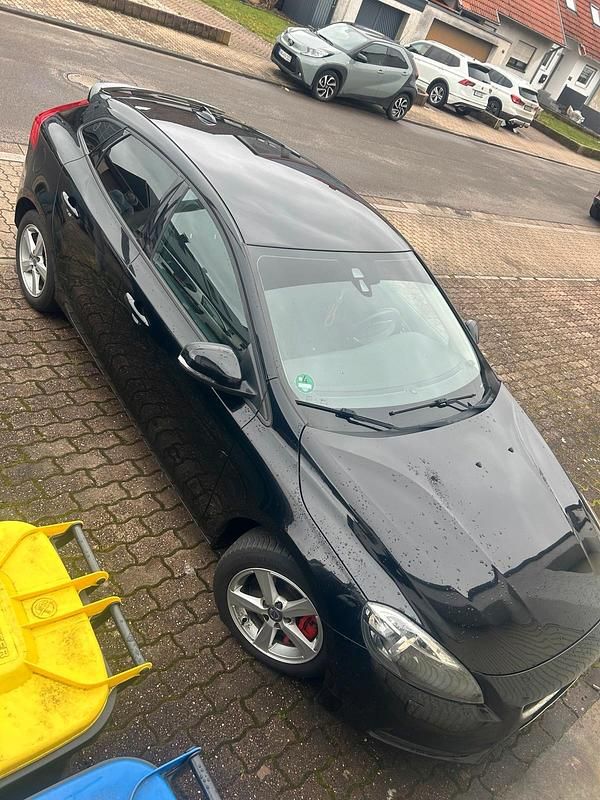 Gebraucht Volvo V40 150 PS (110 kW) 2015 Schwarz Limousine