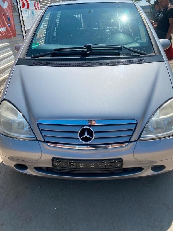 Grau Gebraucht 1999 Mercedes A190 Kleinwagen | 800 € (Fairer Preis) - Bild 1/4