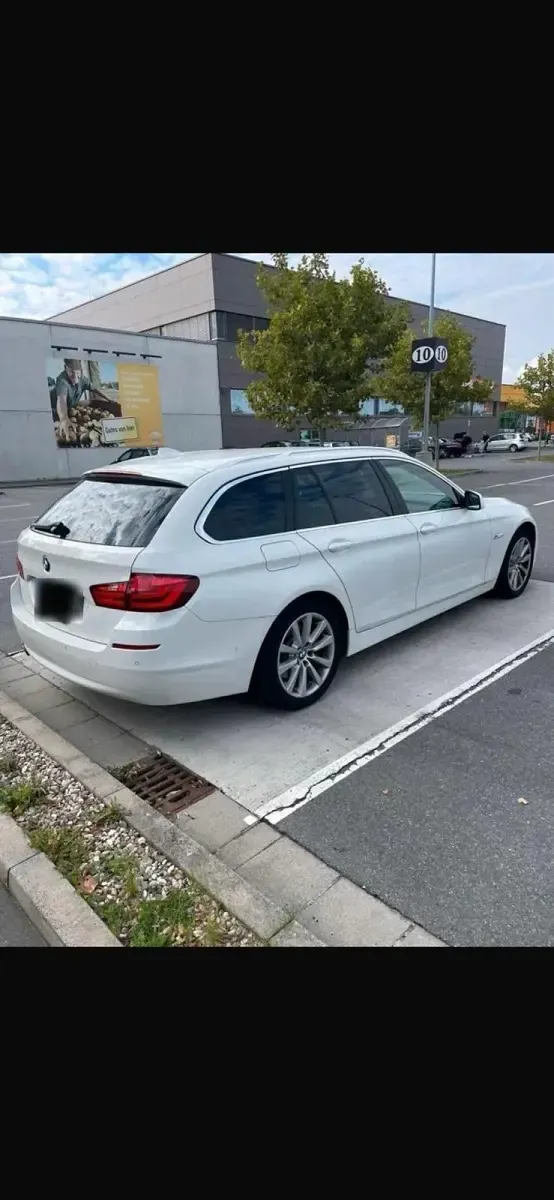 Gebraucht BMW 520 184 PS (135 kW) 2012 Weiß Kombi