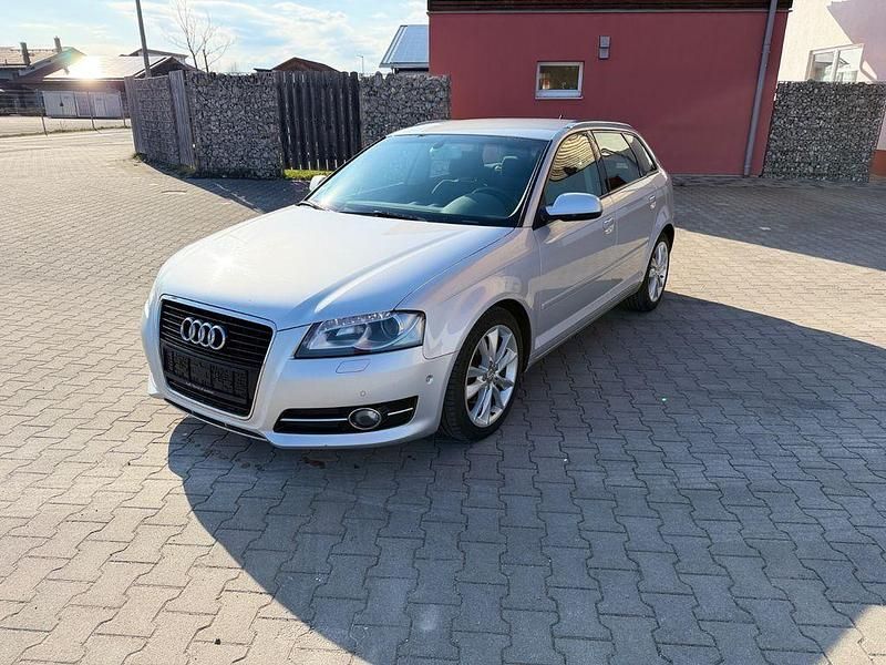 Gebraucht Audi A3 S-Line 140 PS (102 kW) 2013 Silber Limousine