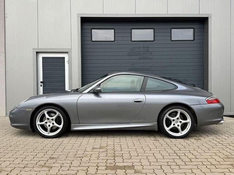 Gebraucht Porsche 996 320 PS (235 kW) 2002 Grau Coupé