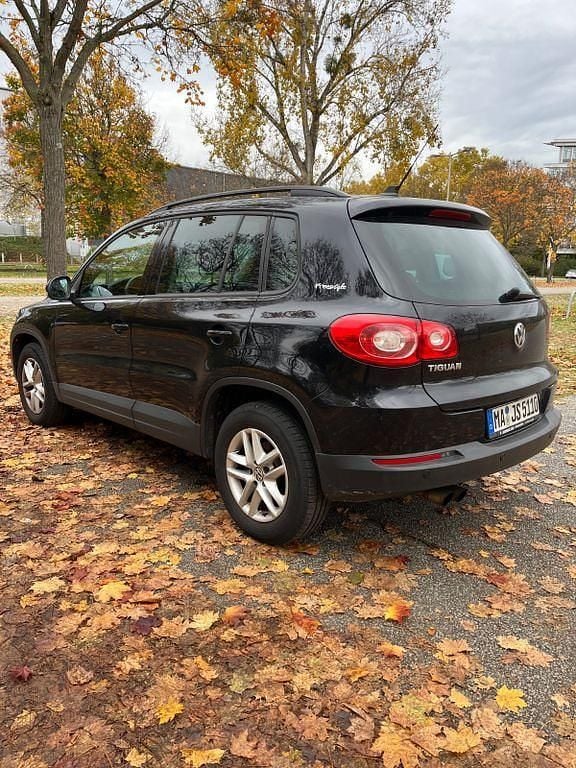 Gebraucht VW Tiguan Freestyle 140 PS (102 kW) 2011 Schwarz SUV
