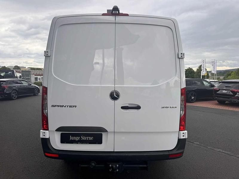 Gebraucht Mercedes Sprinter 149 PS (109 kW) 2023 Weiss Van