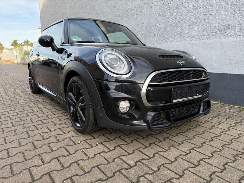 Gebraucht Mini Cooper S 192 PS (141 kW) 2019 Schwarz Kleinwagen