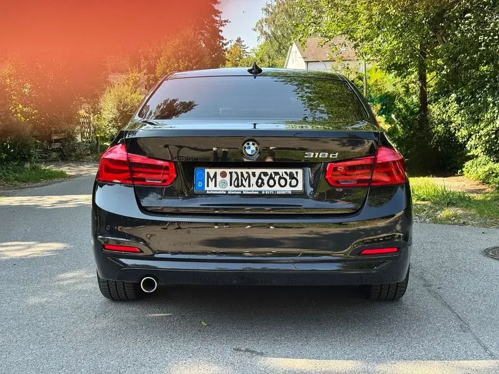 Gebraucht BMW 318 150 PS (110 kW) 2017 Schwarz Limousine