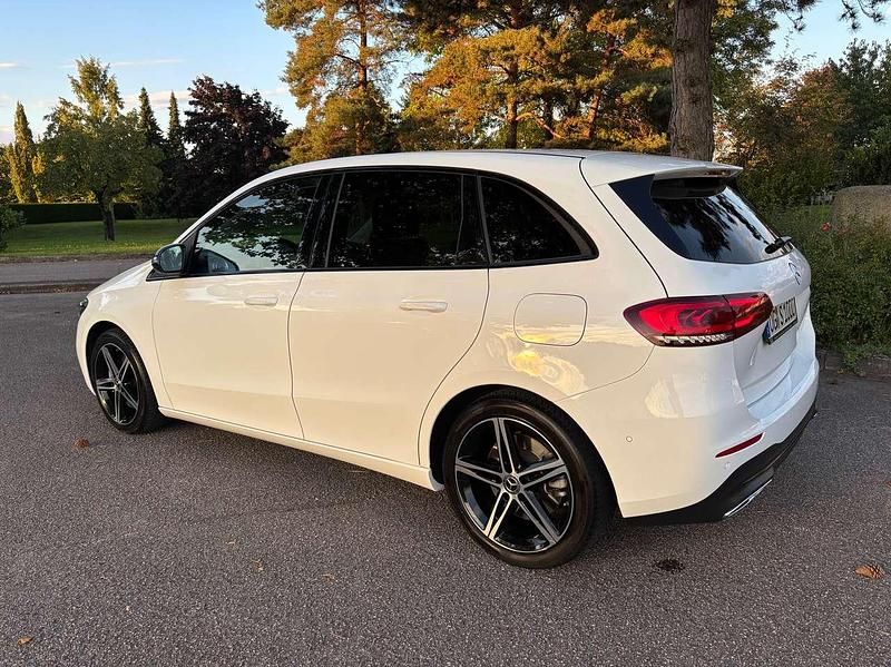 Gebraucht Mercedes B250 Progressive 224 PS (164 kW) 2020 Weiß Van / Kleinbus
