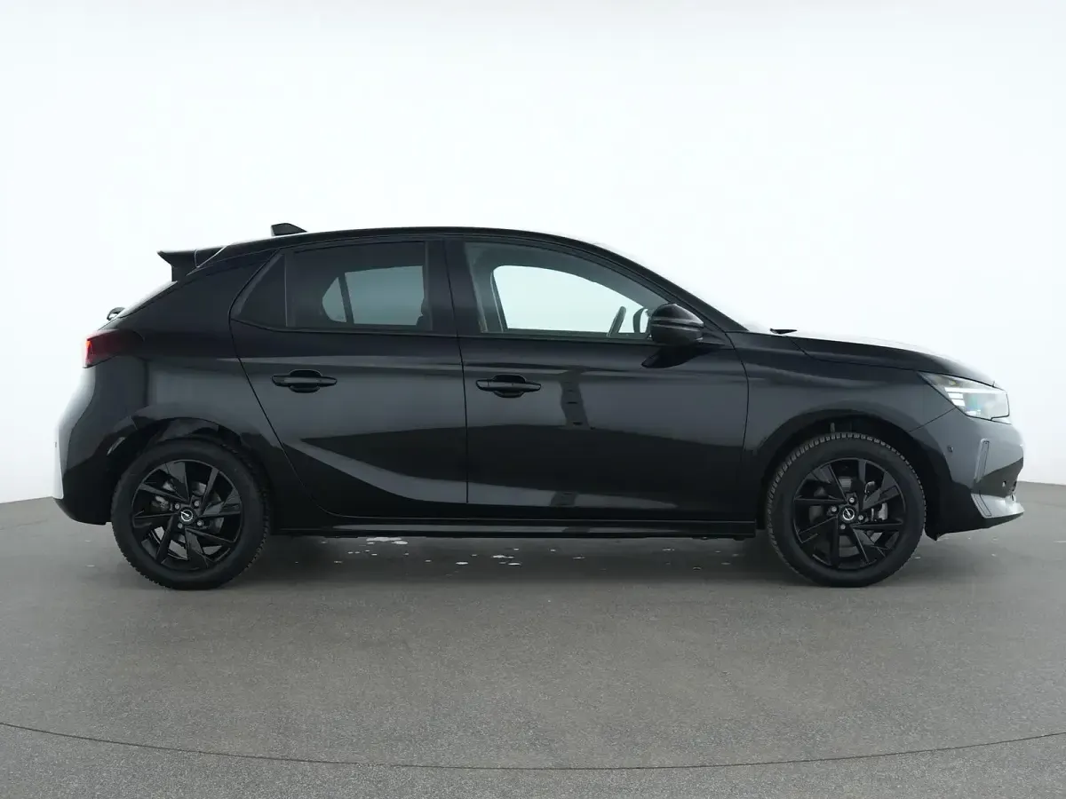 Gebraucht Opel Corsa 131 PS (96 kW) 2024 Schwarz Kleinwagen