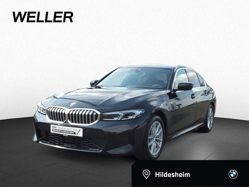 Black sapphire Gebraucht 2024 BMW 330 M Sport Limousine | 45.450 € (Fairer Preis) - Bild 1/4