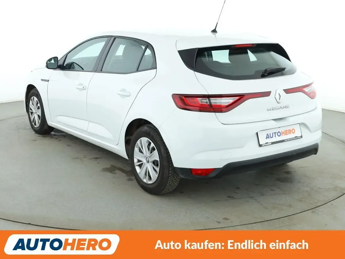 Usata Renault Mégane Life 101 CV (74 kW) 2018 Bianco Berlina