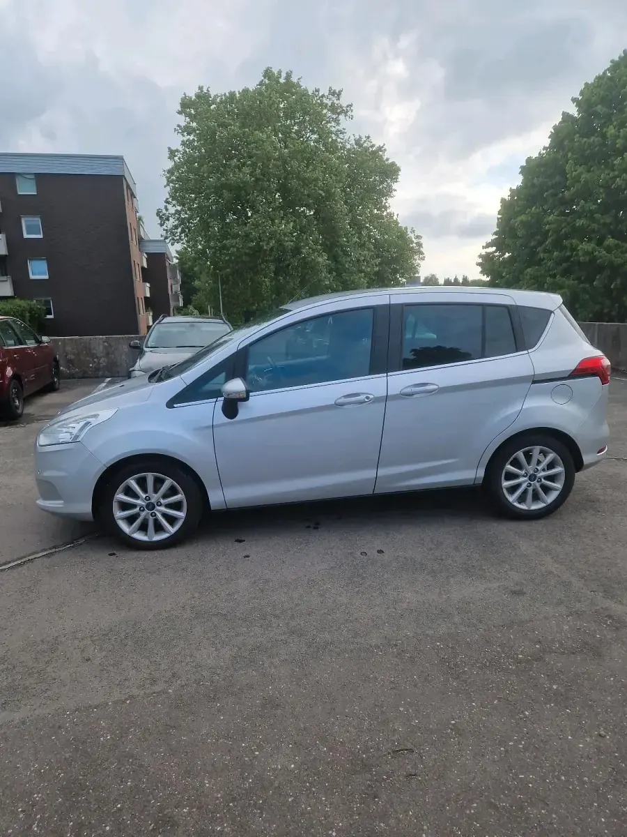 Gebraucht Ford B-MAX 101 PS (74 kW) 2015 Silber Van / Kleinbus