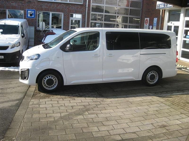 Gebraucht Peugeot e-Expert 100 kW (136 PS) 2022 Weiß Van