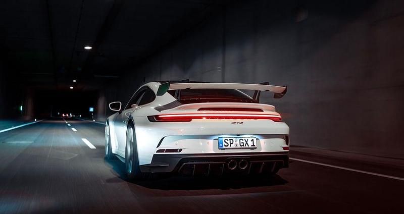 Pure white/weiss Gebraucht 2023 Porsche 992 Chrono Coupé | 194.000 € (Fairer Preis) - Bild 1/4