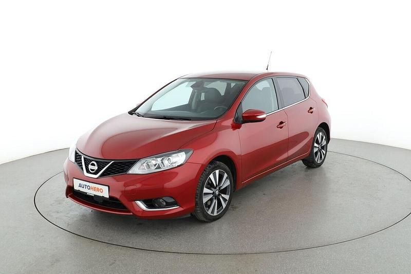 Rot Gebraucht 2018 Nissan Pulsar N-Connecta Limousine | 13.190 € (Teuer) - Bild 1/3