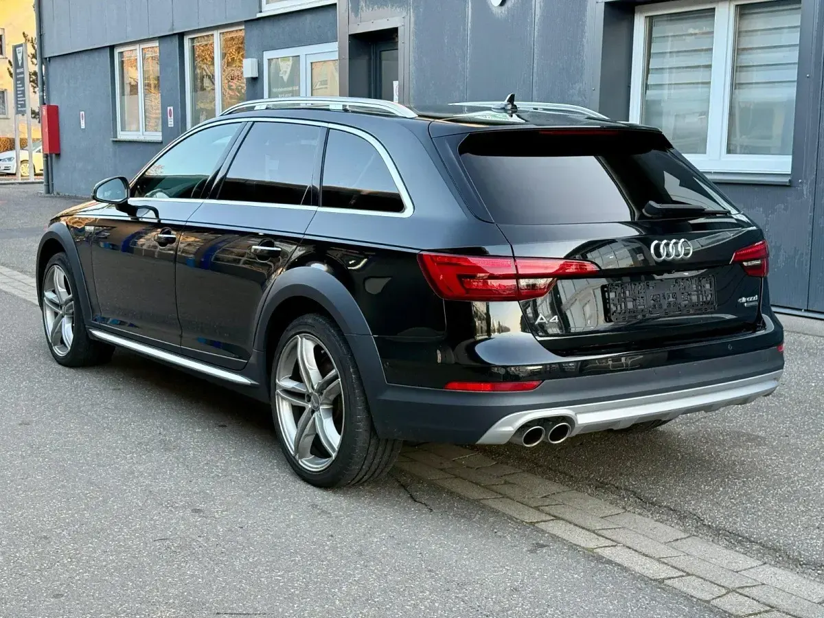 Gebraucht Audi A4 Allroad Performance 218 PS (160 kW) 2017 Schwarz Kombi