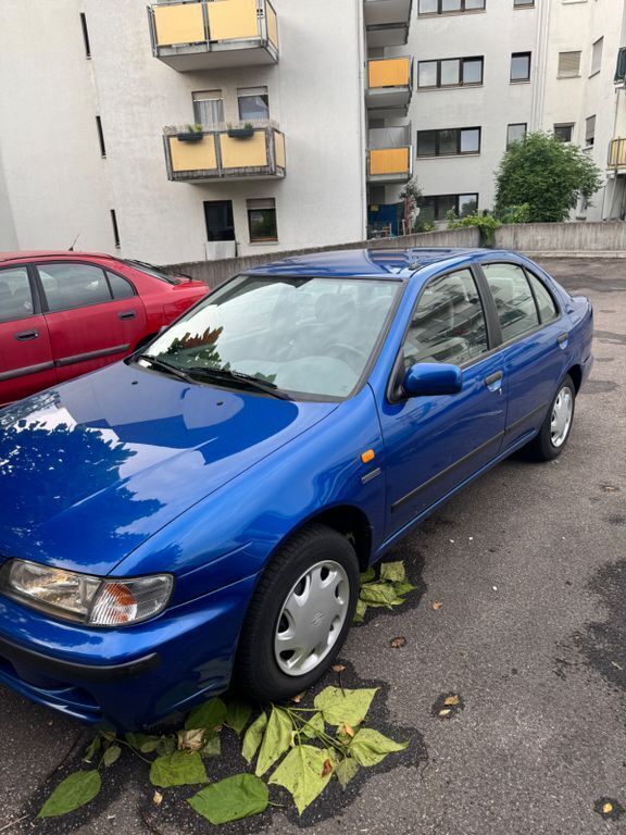 Blau Gebraucht 1998 Nissan Almera Limousine | 1.800 € (Guter Preis) - Bild 1/4