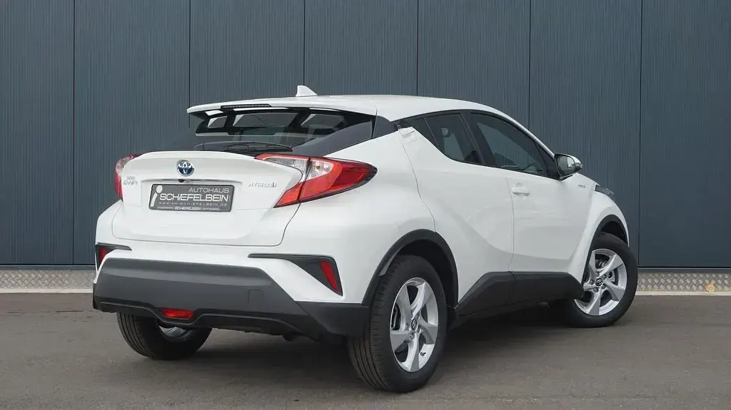 Gebraucht Toyota C-HR 122 PS (89 kW) 2020 Weiß SUV