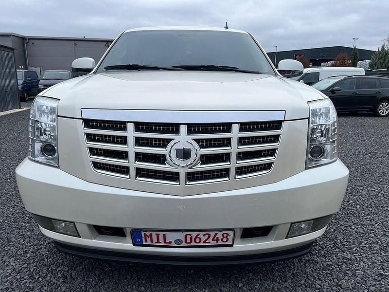 Gebraucht Cadillac Escalade 337 PS (247 kW) 2010 Weiß SUV