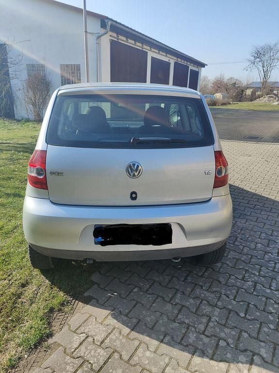 Gebraucht VW Fox 75 PS (55 kW) 2004 Grau Kleinwagen