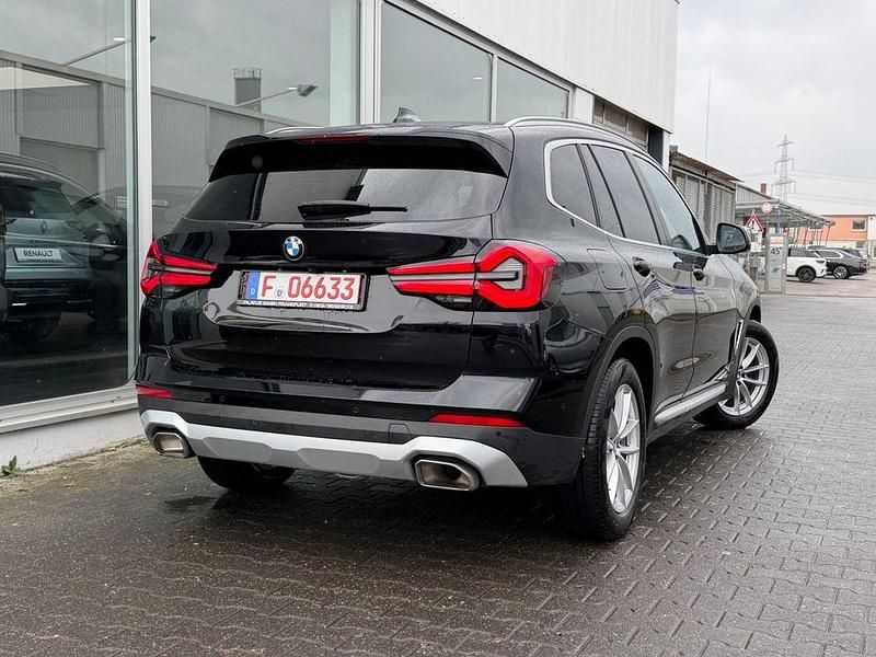 Gebraucht BMW X3 Sport Line 190 PS (139 kW) 2022 Schwarz SUV