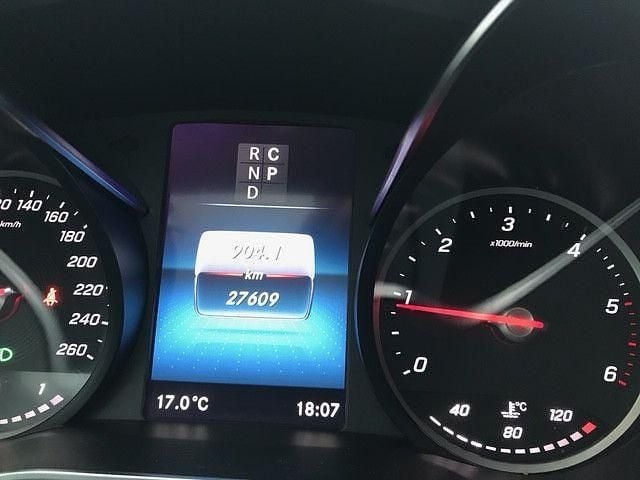 Gebraucht Mercedes V300 Edition 237 PS (174 kW) 2022 Schwarz Van / Kleinbus