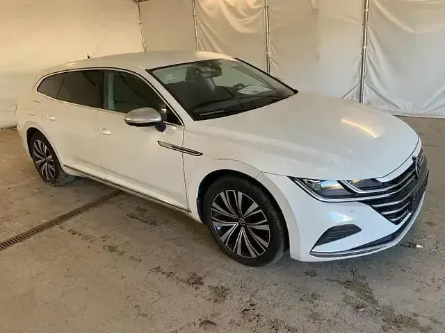 Gebraucht VW Arteon Elegance 218 PS (160 kW) 2021 Pure white Kombi