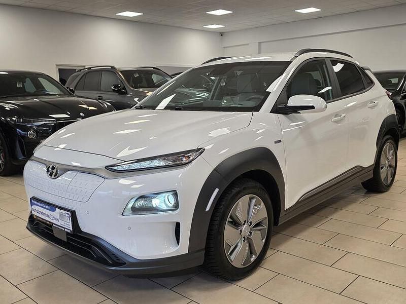 Weiß Gebraucht 2021 Hyundai Kona Premium SUV | 22.400 € (Fairer Preis) - Bild 1/4