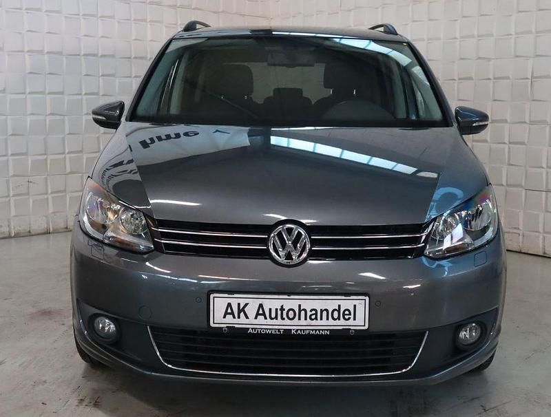 Gebraucht VW Touran Comfortline 105 PS (77 kW) 2013 Grau Van / Kleinbus