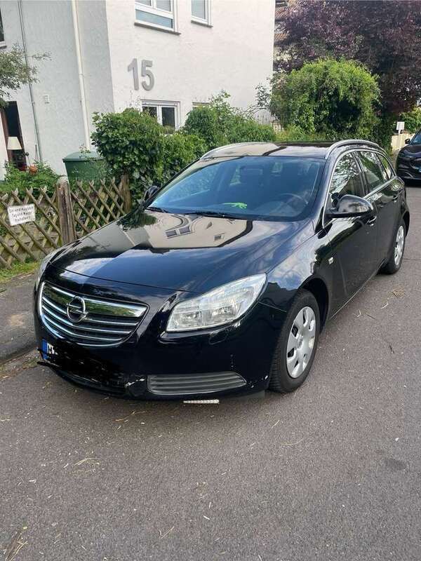 Schwarz Gebraucht 2009 Opel Insignia Kombi | 1.990 € (Guter Preis) - Bild 1/4