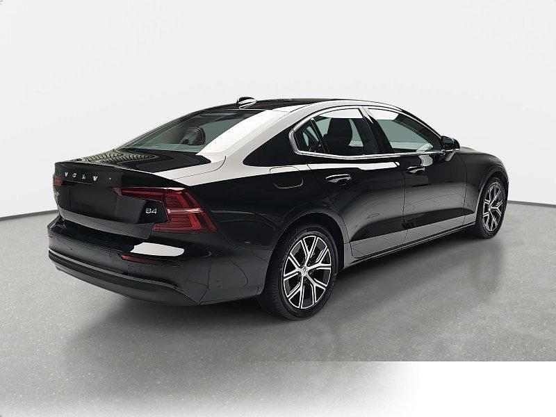 Gebraucht Volvo S60 Core 197 PS (144 kW) 2024 Metallic Limousine