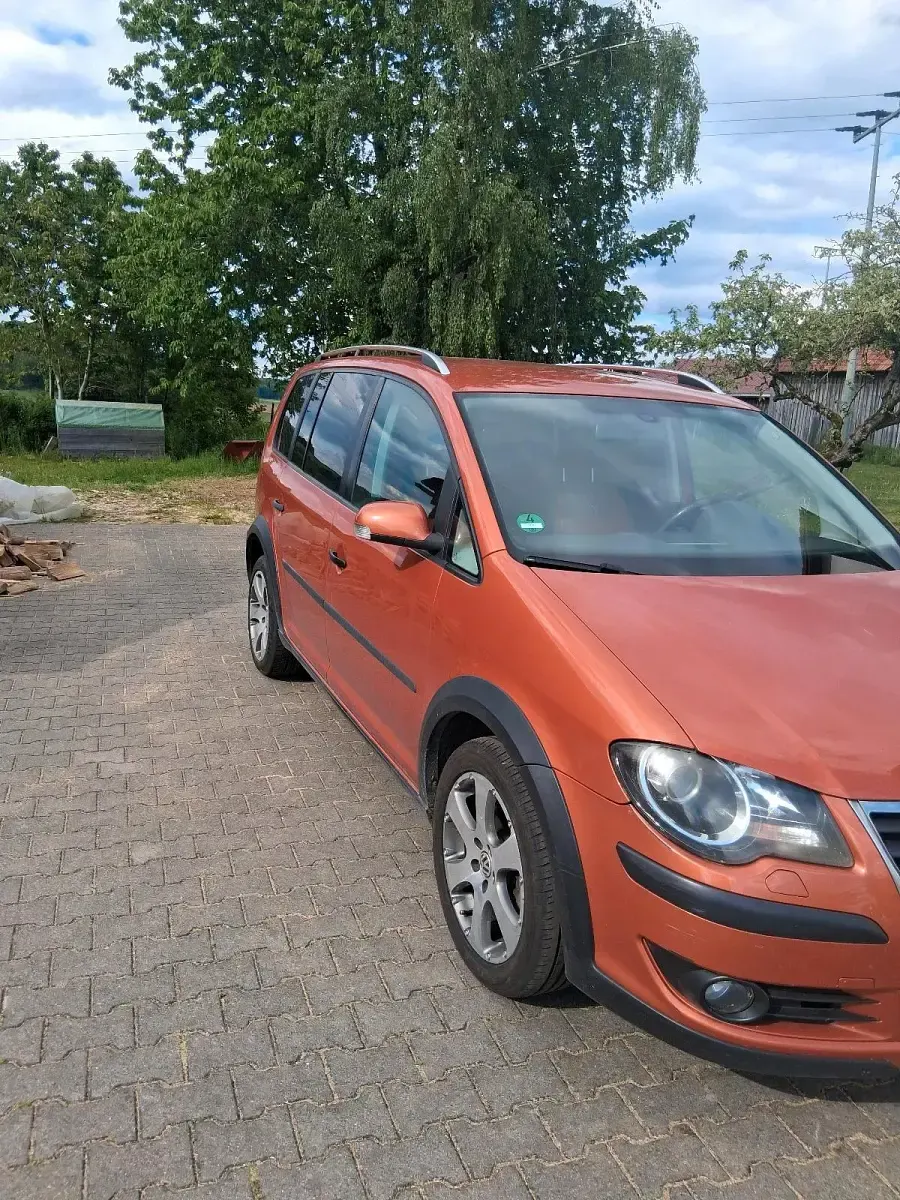 Gebraucht VW Touran Cross 140 PS (102 kW) 2007 Orange Van / Kleinbus