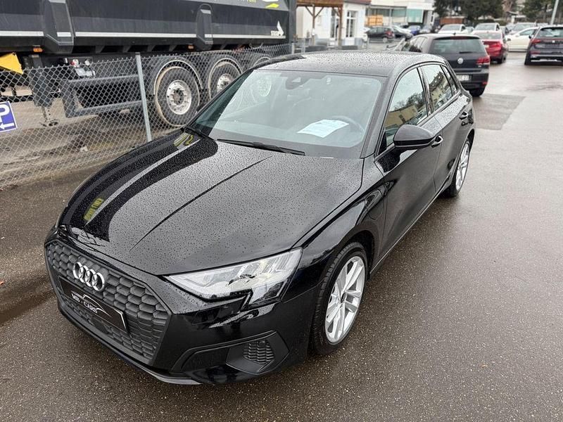 Gebraucht Audi A3 Sport 150 PS (110 kW) 2022 Schwarz Limousine