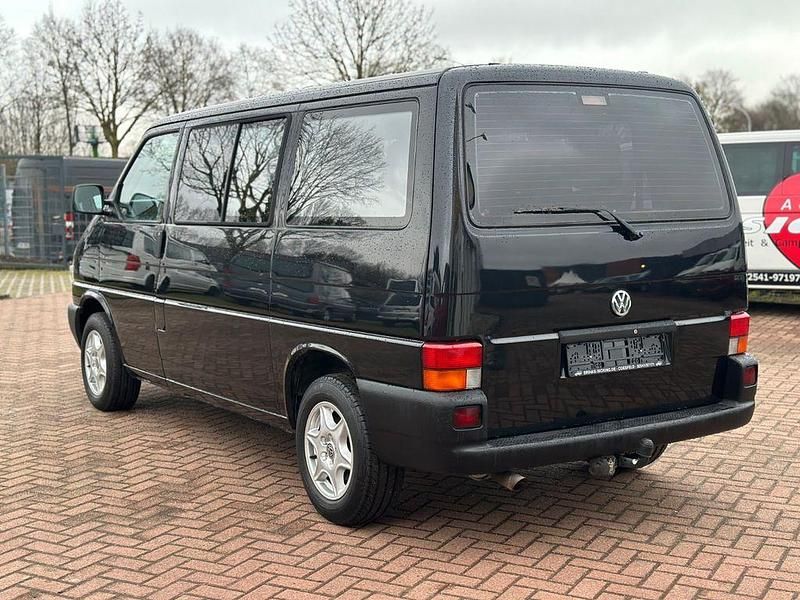 Gebraucht VW Multivan 116 PS (85 kW) 2001 Deepblack perleffekt Van