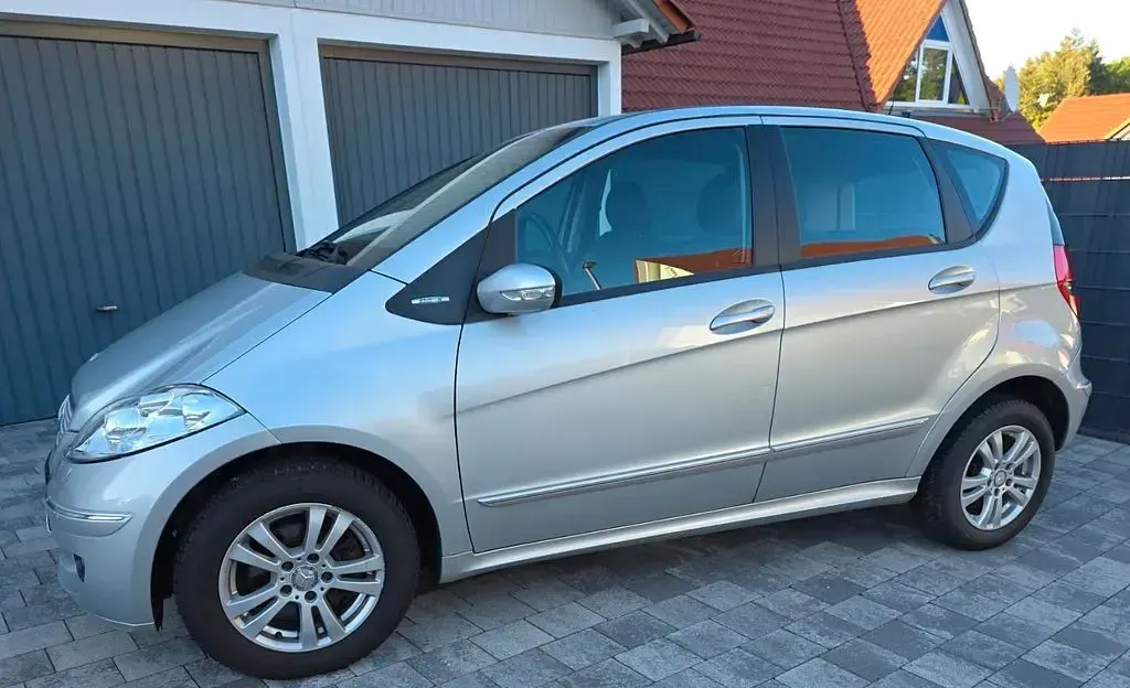 Gebraucht Mercedes A170 Edition 116 PS (85 kW) 2008 Silber Van / Kleinbus