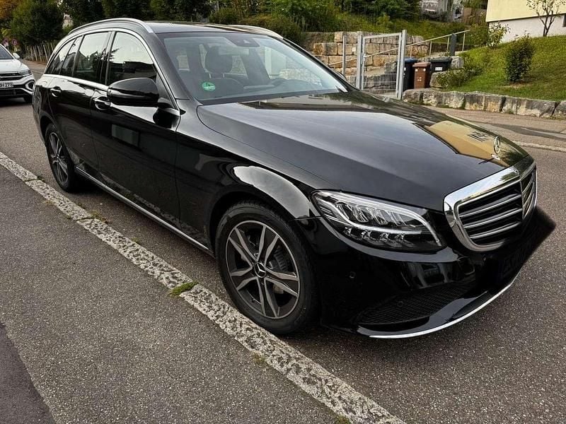 Schwarz Gebraucht 2019 Mercedes C220 Kombi | 24.999 € (Guter Preis) - Bild 1/4