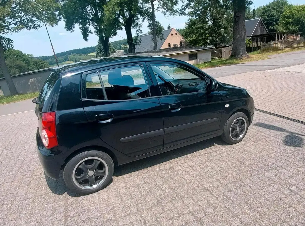Gebraucht Kia Picanto 65 PS (47 kW) 2009 Schwarz Kleinwagen