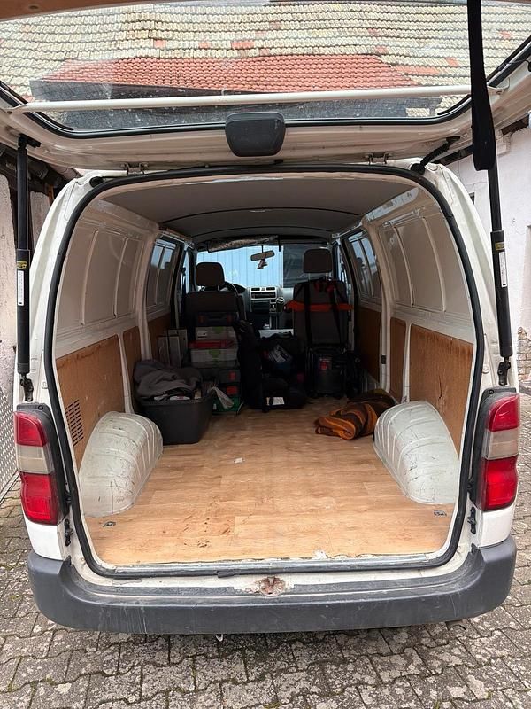 Gebraucht Toyota HiAce 95 PS (69 kW) 2007 Weiß Van / Kleinbus